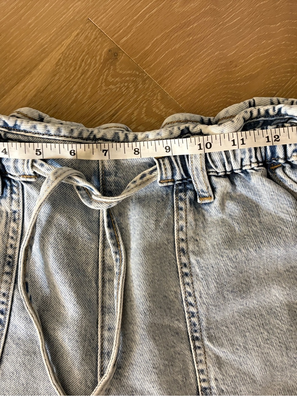Light Wash Denim Paperbag Waist Shorts Small (4-6) - Picture 6 of 8